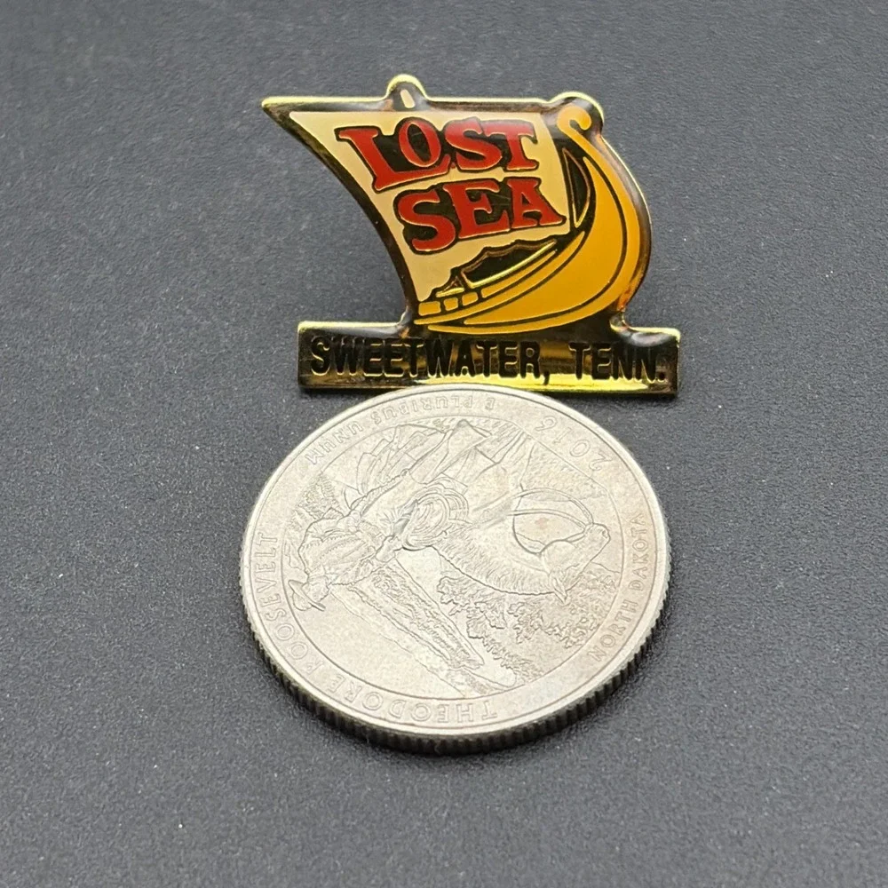 Lost Sea Sweetwater Tennessee‎ Lapel Hat Pin